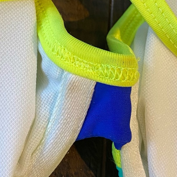 Body Glove Neon D Cup Bikini Top - Picture 6 of 8